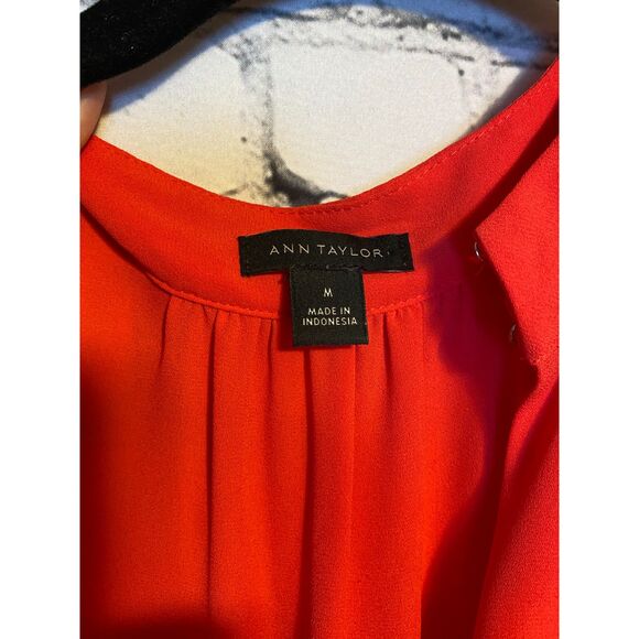 Ann Taylor Women's Coral Keyhole Neck Long Sleeve Blouse with Wrist Ties Size M - Picture 5 of 12